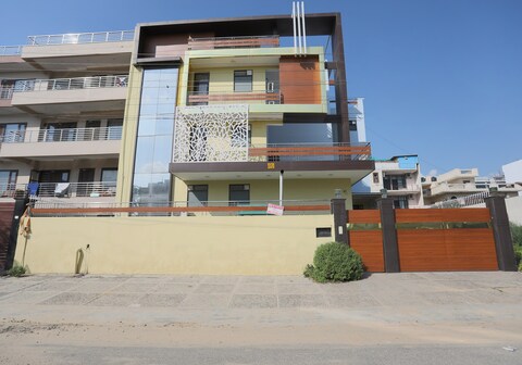 Super Collection O Tipsyy Inn