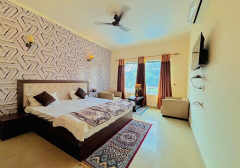 BIBOS HOTEL HILL VIEW