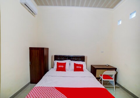 Hotel O Shine Guest House Syariah