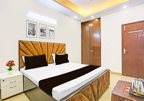 Hotel O Yash stay