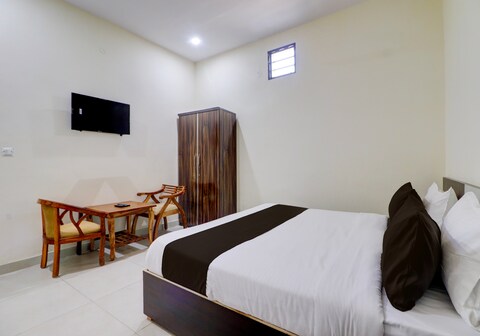 Hotel O by OYO Shri Ved