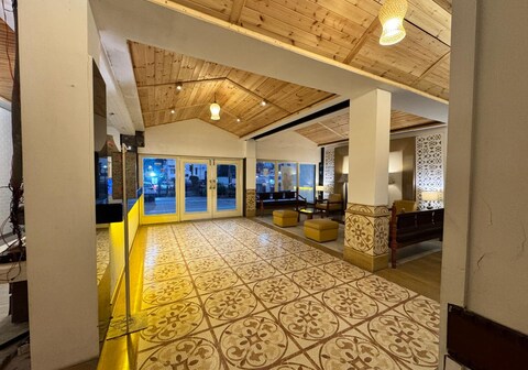 Hotel Ajanta Continental