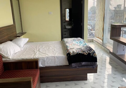 Hotel Shanti Palace Unit of YSS Enterprises