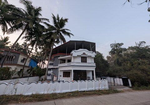 SRI KRISHNA 4BHK AC HOMESTAY