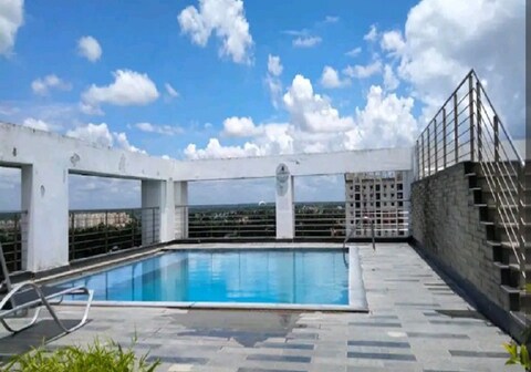 Cozy Studio Apartment with Pool at Siddha Xanadu 512