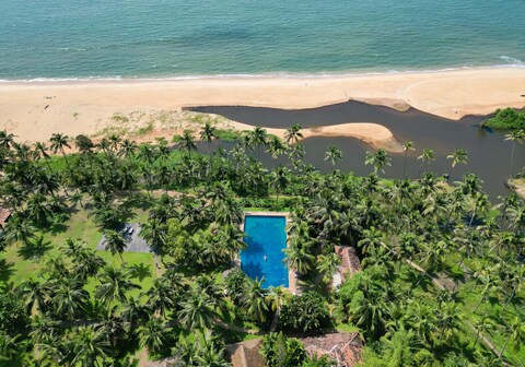 Neeleshwar Hermitage