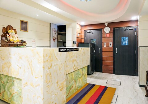 Super Townhouse OAK Gharonda Residency Near Sant Tukaram Nagar Metro Station