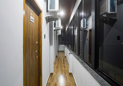 Hotel O by OYO RAHUL SERVICE APPARTMENT 2