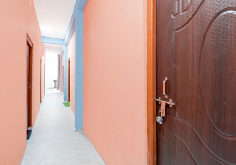 SPOT ON Hotel Bkr Rooms