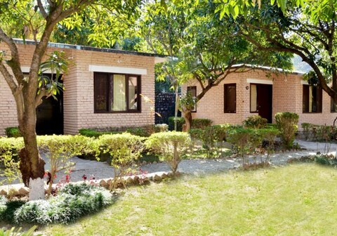 Corbett Call Resort- A River Access Property