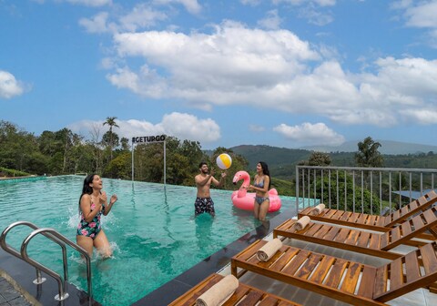 The Hosteller Bam Vagamon