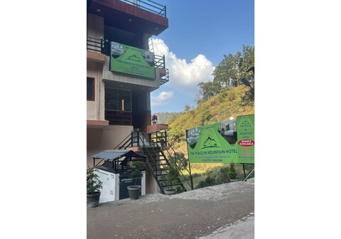 The Peace In Mountain Hotel