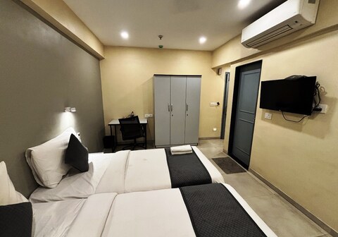 Housemate Twin apartments in Kharadi