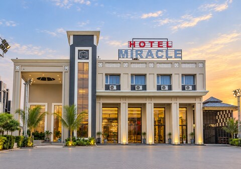HOTEL MIRACLE