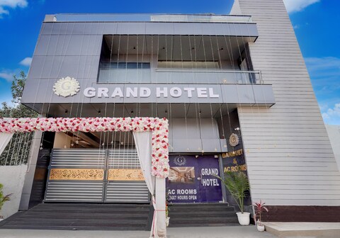 SPOT ON G Grand Hotel