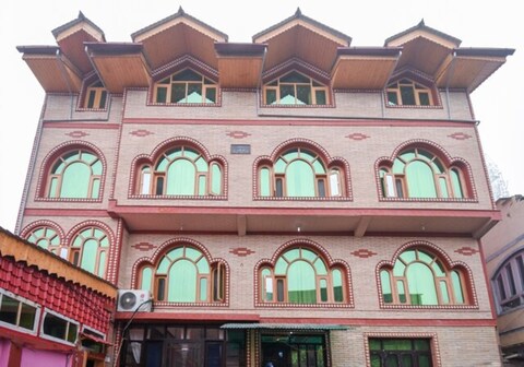 Hotel New Divine Kashmir