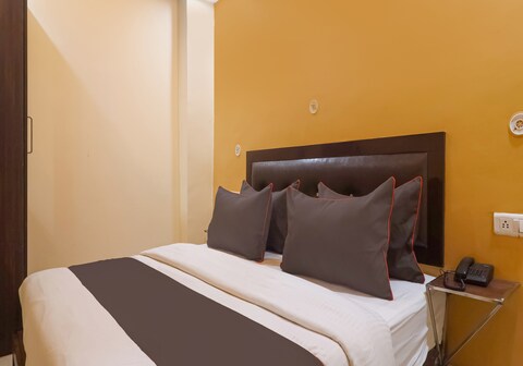 Collection O M V Inn Near Chaudhary Charan Singh International Airport