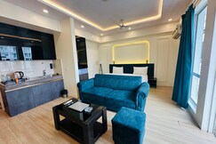 Holiday Dream Rooms, Lucknow Holiday Dream Rooms, Lucknow
