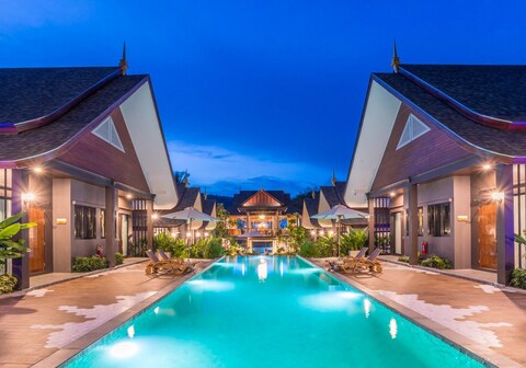 The Scene Cliff View