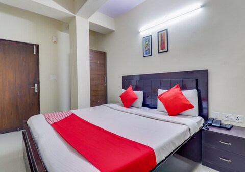 Hotel O Red Rose Residency