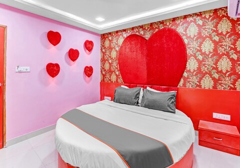 Hotel O Bhavya Residency