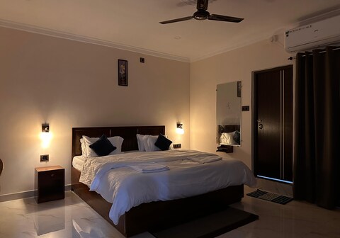 The Vista Residency