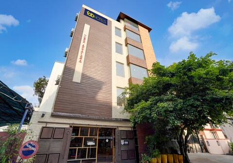 FabHotel Green Wood 5 - Domlur