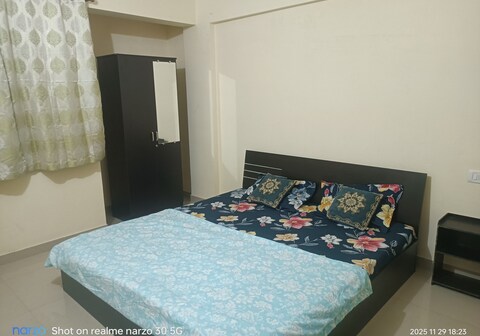 Private Room Pushpanjali Resid GB Road Thane West