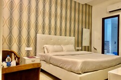 Hotel Hollywood, Zirakpur Hotel Hollywood, Zirakpur