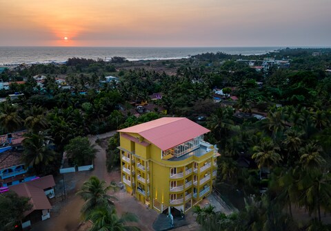 Bedzzz Xclusiv Morjim Goa - By Leisure Hotels