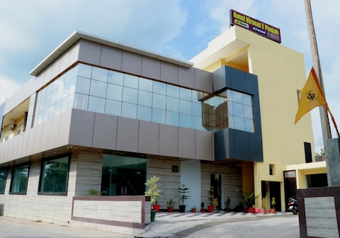 HOTEL VIRASAT - E - PUNJAB