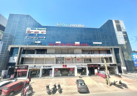 THE TRAVELLER HOME HOTEL