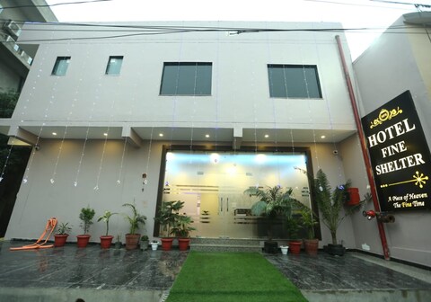 Hotel Fine Shelter