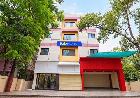 FabHotel Sai Seva
