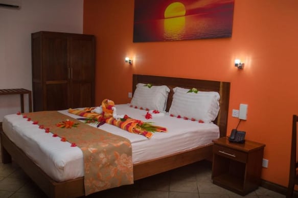 Sunset Reef Resort & Spa