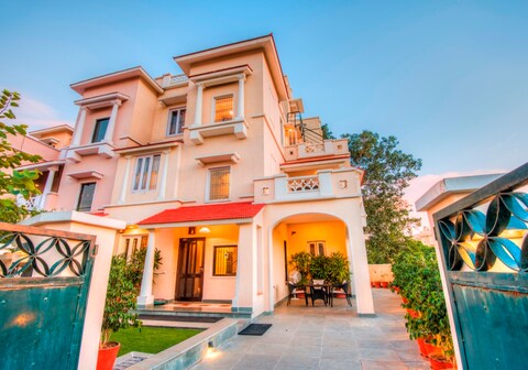 Zade House Homestay | Rooms & Caretaker