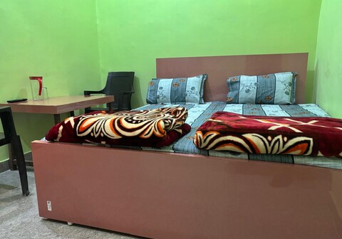 Gauri.. Shankar Palace