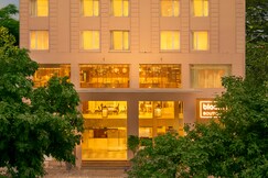 Bloom Boutique | Ranjit Avenue, Amritsar Bloom Boutique | Ranjit Avenue, Amritsar