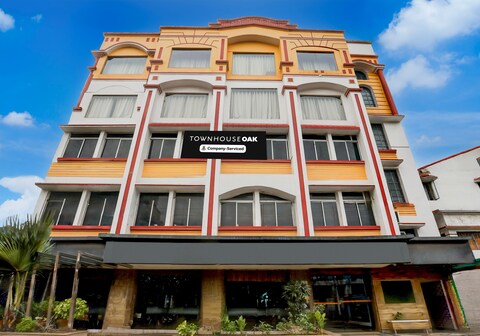 Super Townhouse Oak Dhanbad Near SSLNT College Formerly Kapson