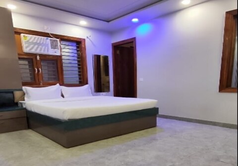Hotel Shivaaye Residency