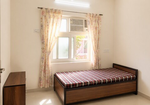HareHar residency