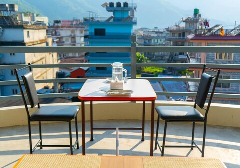 Hotel Pokhara Suites