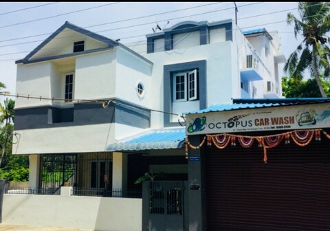 Emerald Service Apartment Srirangam