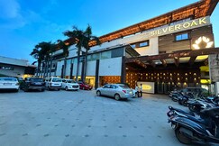 Hotel Silver Oak, Bilaspur, Chattisgarh Hotel Silver Oak, Bilaspur, Chattisgarh