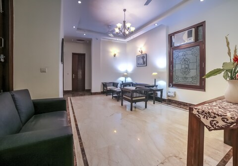 Evergreen Suites | Rooms in an Apartment