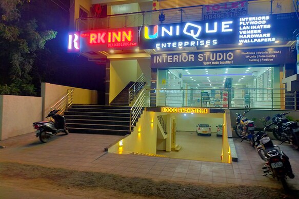 HOTEL R K INN DELUXE LODGE AC