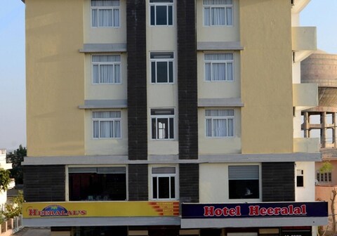 Hotel Heeralal