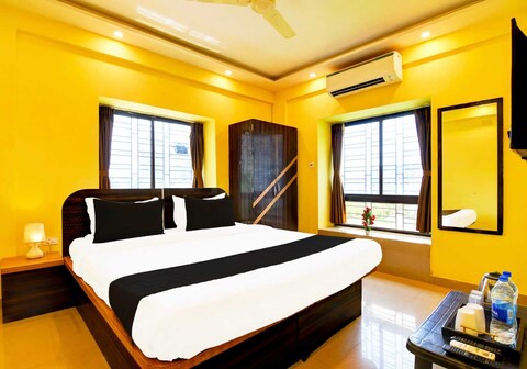 Super Collection O Newtown Near Central Mall formerly Rahi Crown