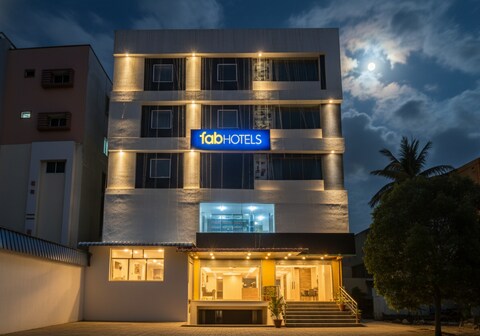 FabHotel Aashvi