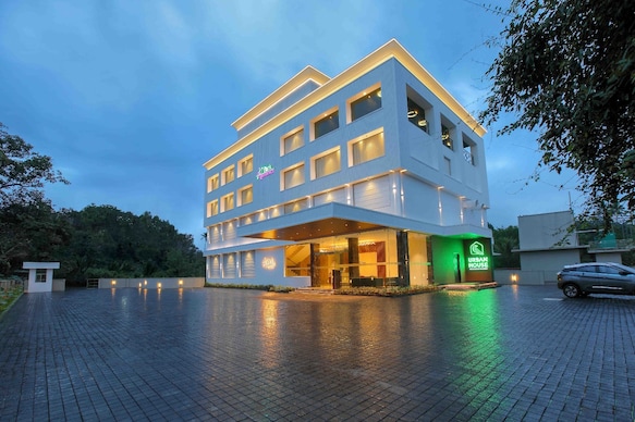 Park Residency Ayarkunnam